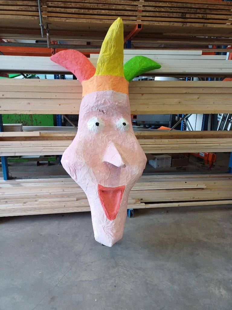 carnavalskop voor carnavalswagen, Ophalen, Zo goed als nieuw