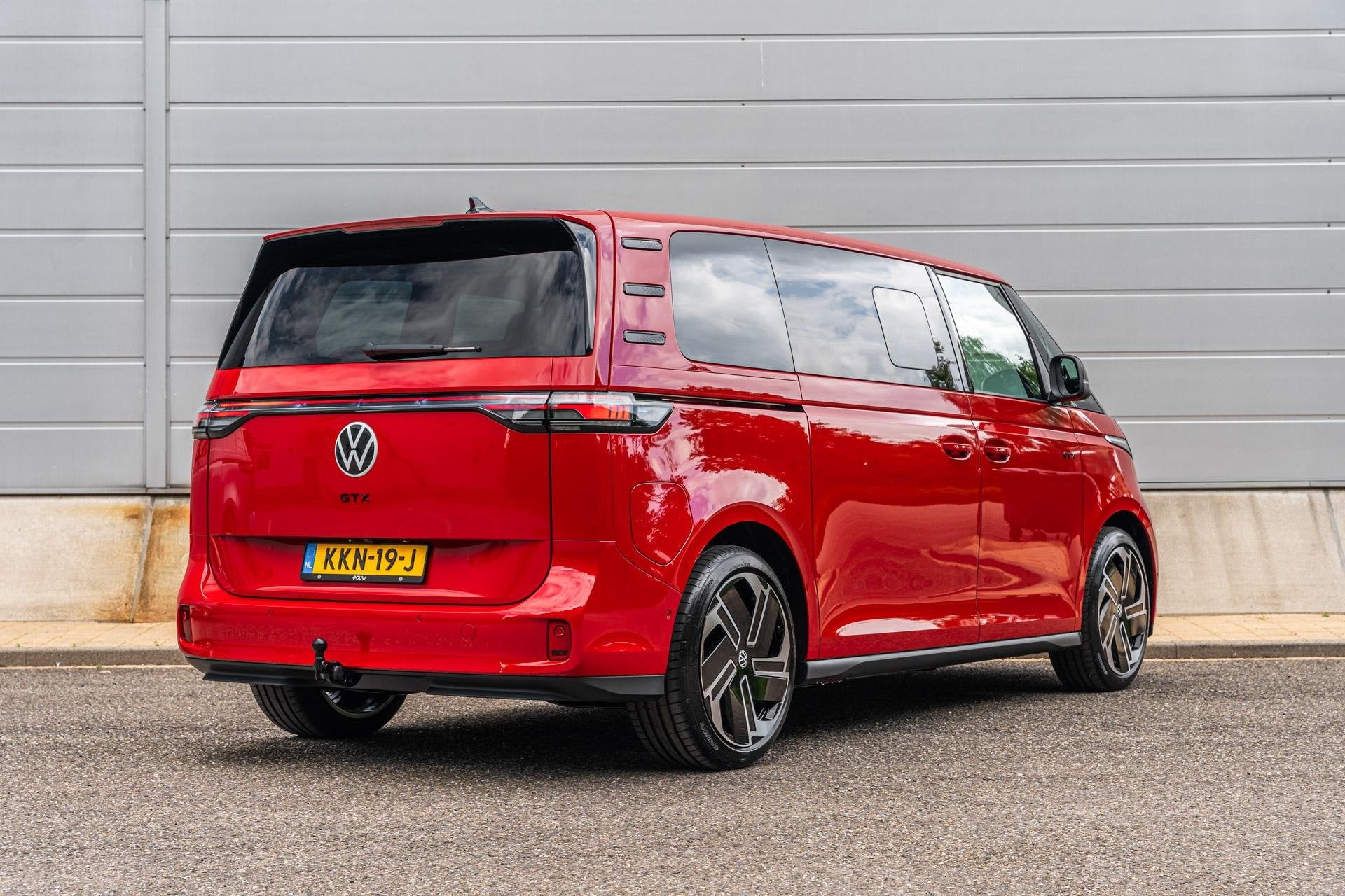 Volkswagen ID. Buzz GTX 340pk 4Motion 86 kWh LWB 7p. Panoram, Auto's, 12 maanden, Zwart, 7 stoelen, 340 pk