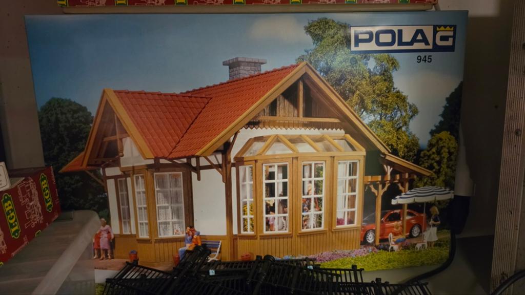 Pola woonhuis nr 945. Past bij lgb en piko. G spoor, Hobby en Vrije tijd, Ophalen of Verzenden, Nieuw, Brug, Tunnel of Gebouw