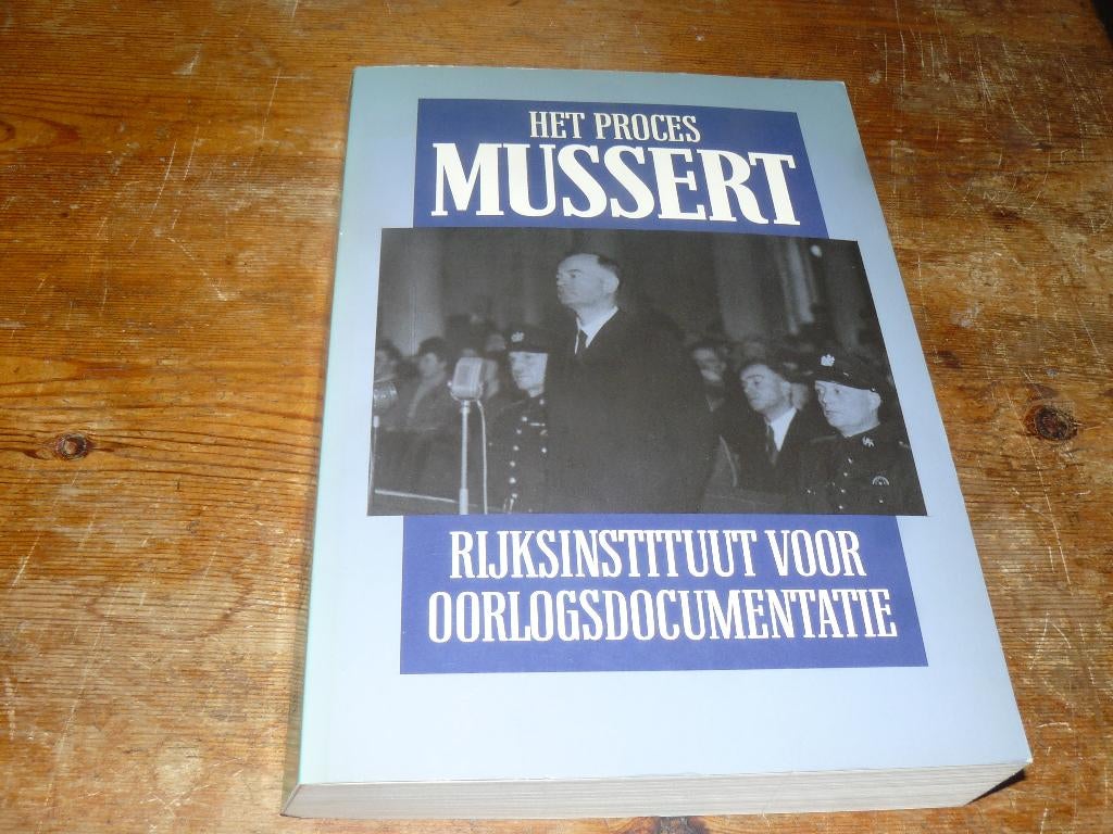 Het proces Mussert (Leider NSB, Ned, Wo2. RIOD), Boeken, 20e eeuw of later, Ophalen of Verzenden, Zo goed als nieuw, Meerdere auteurs