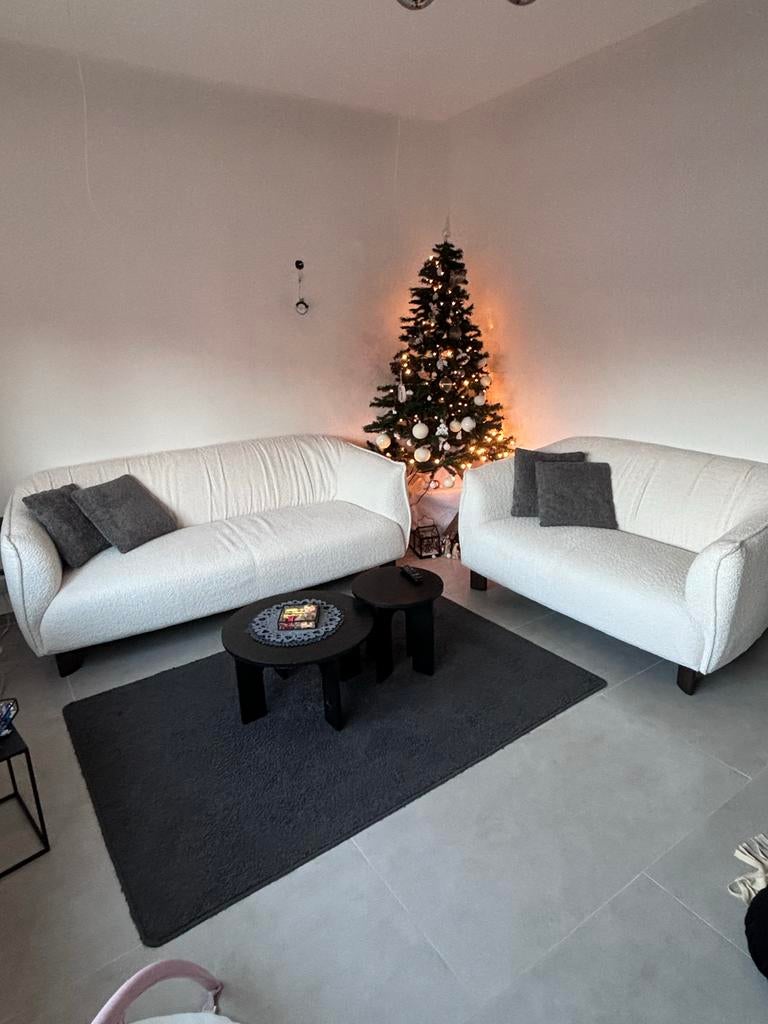 Crème bouclé bankstel: 2-zits en 3-zits banken, Huis en Inrichting, Ophalen, 75 tot 100 cm, Zo goed als nieuw, Rechte bank