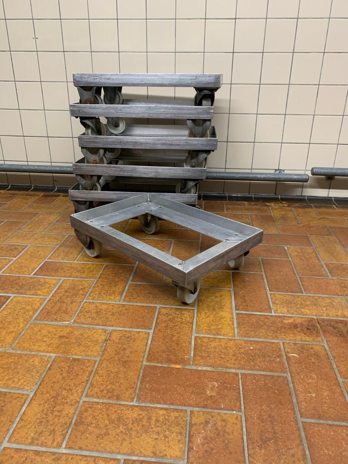 Karren geschikt voor kratten 60/40 cm, 100 liter of meer, Ophalen, Zo goed als nieuw, Transportkar