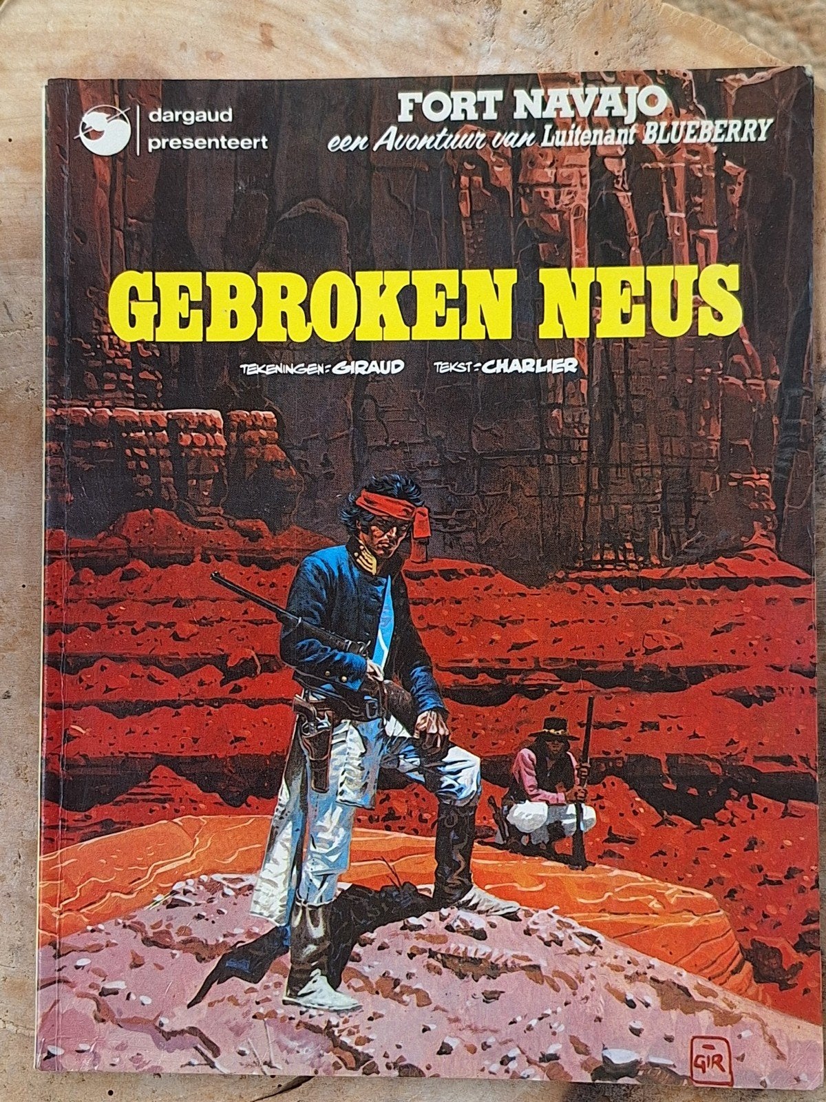 Stripboek Fort Navajo: Gebroken Neus (Luitenant Blueberry), Gelezen, Jean-Michel Charlier (Tekst), Jean Giraud (Tekeningen), Eén stripboek