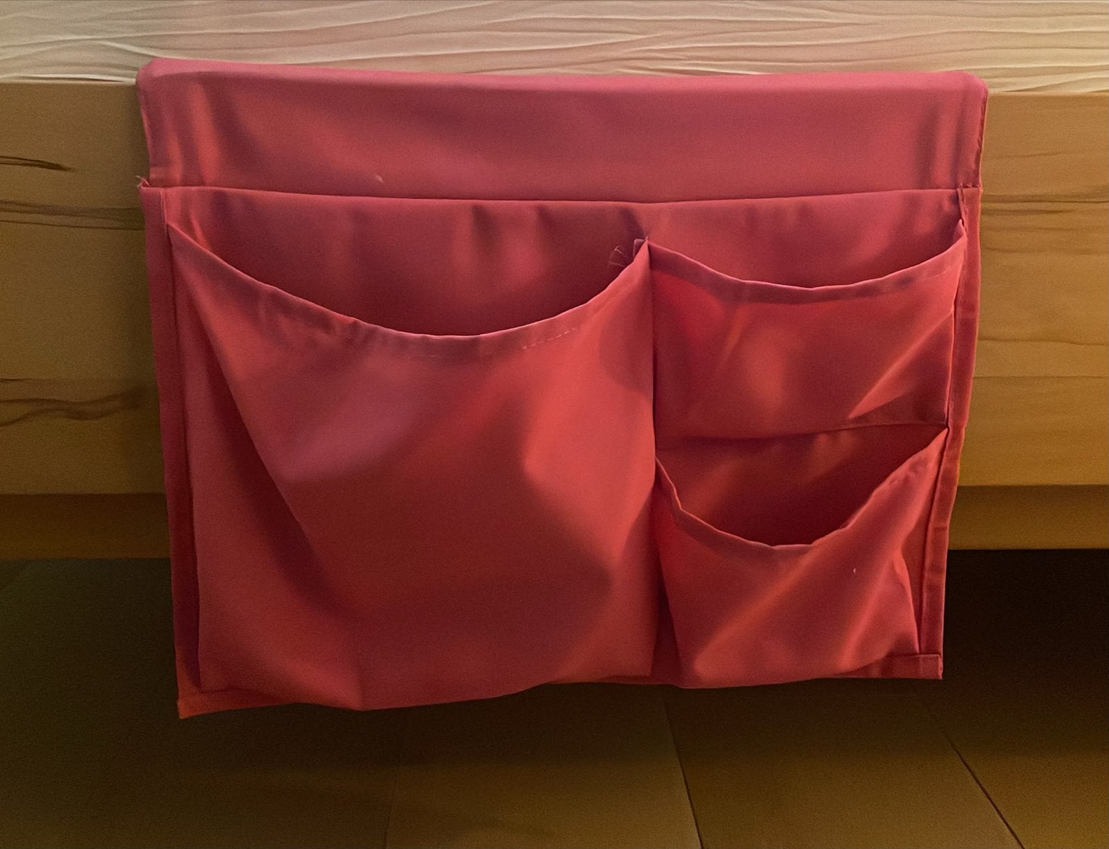 Roze Bed Organizer met Meerdere Vakken, Gebruikt, Roze, Ophalen of Verzenden, Modern