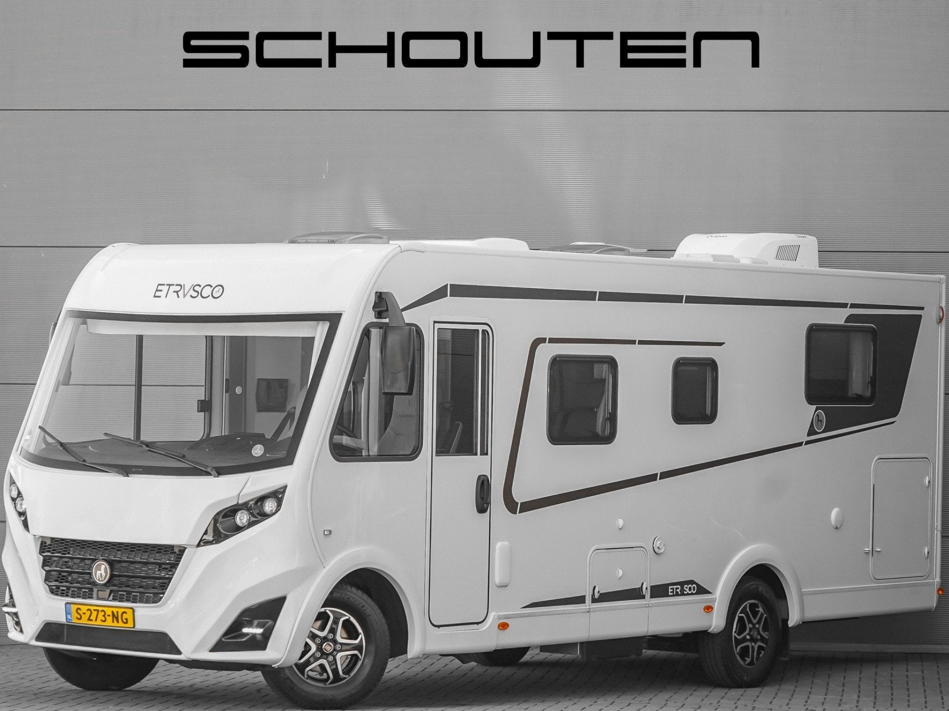 Fiat Ducato Etrusco I7400 QB (2.0) Automaat Queensbed Airco, Lokhorstweg 3
3851SE  ERMELO, NL, Afzuigkap, 7 tot 8 meter, Bedrijf