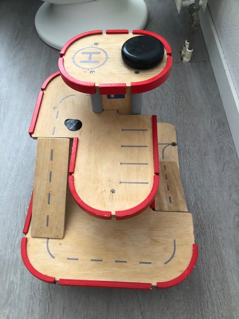 Houten parkeergarage spelgoed, Ophalen, Gebruikt