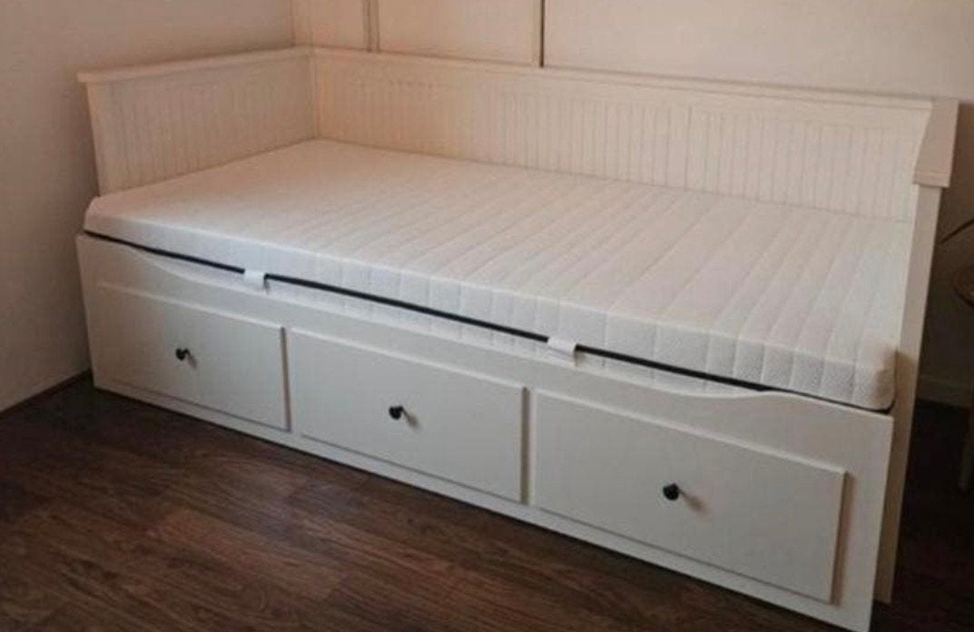 Hemnes bed IKEA, Ophalen, Zo goed als nieuw, Tweepersoons