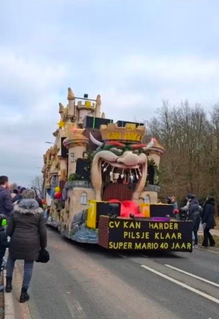 Carnavalswagen, Hobby en Vrije tijd, Feestartikelen, Gebruikt, Overige typen, Carnaval, Ophalen