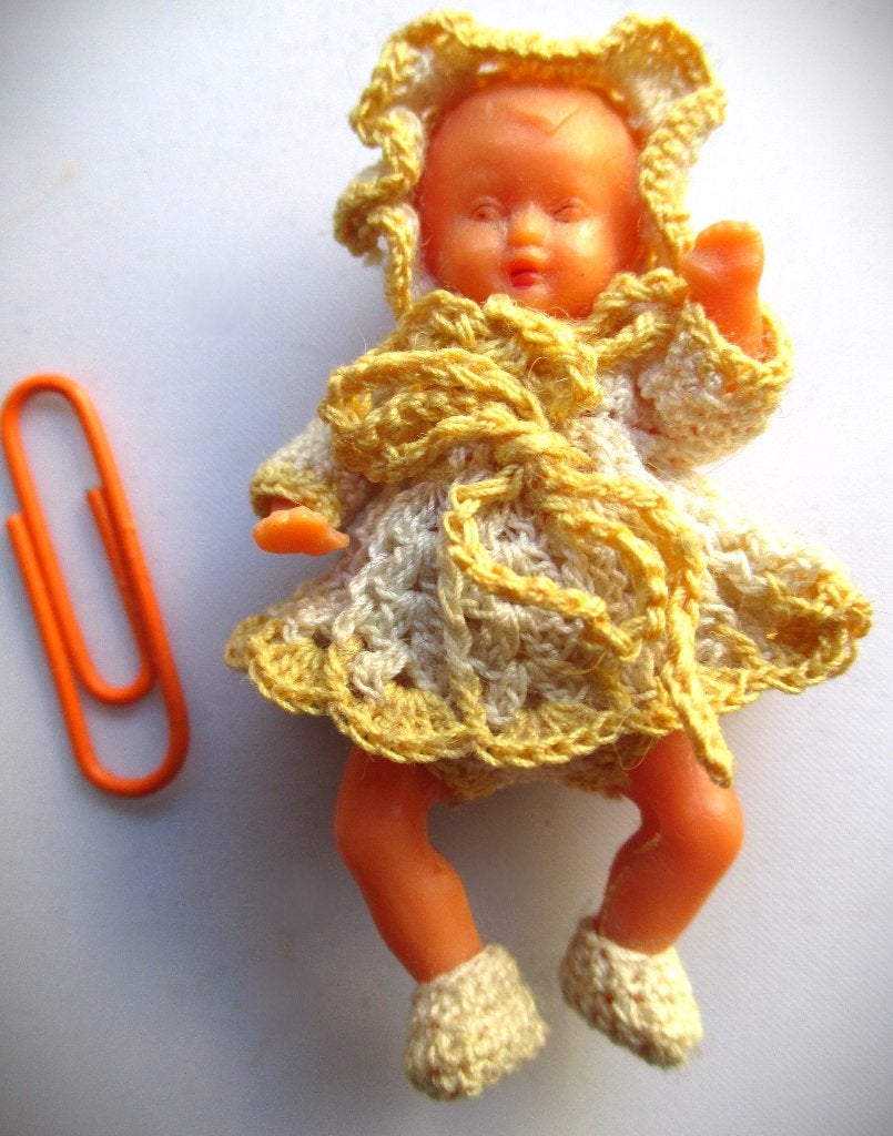 Pop~Miniatuur Pop~Popje~Vintage handgemaakte kleding, Ophalen of Verzenden, Gebruikt, Pop