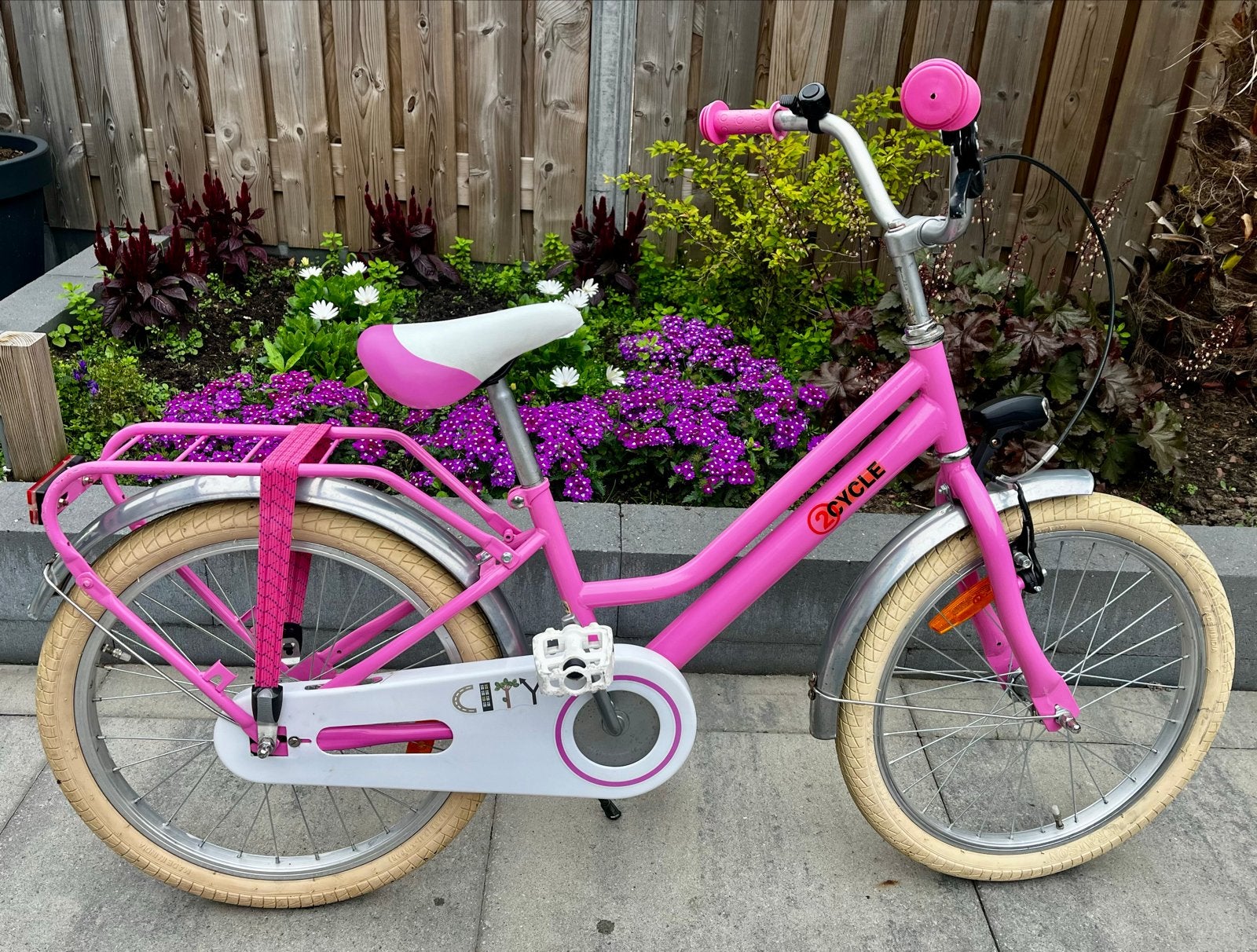 2cycle City Meisjesfiets 20 inch - Roze, Ophalen, Terugtraprem, Gebruikt, Handrem