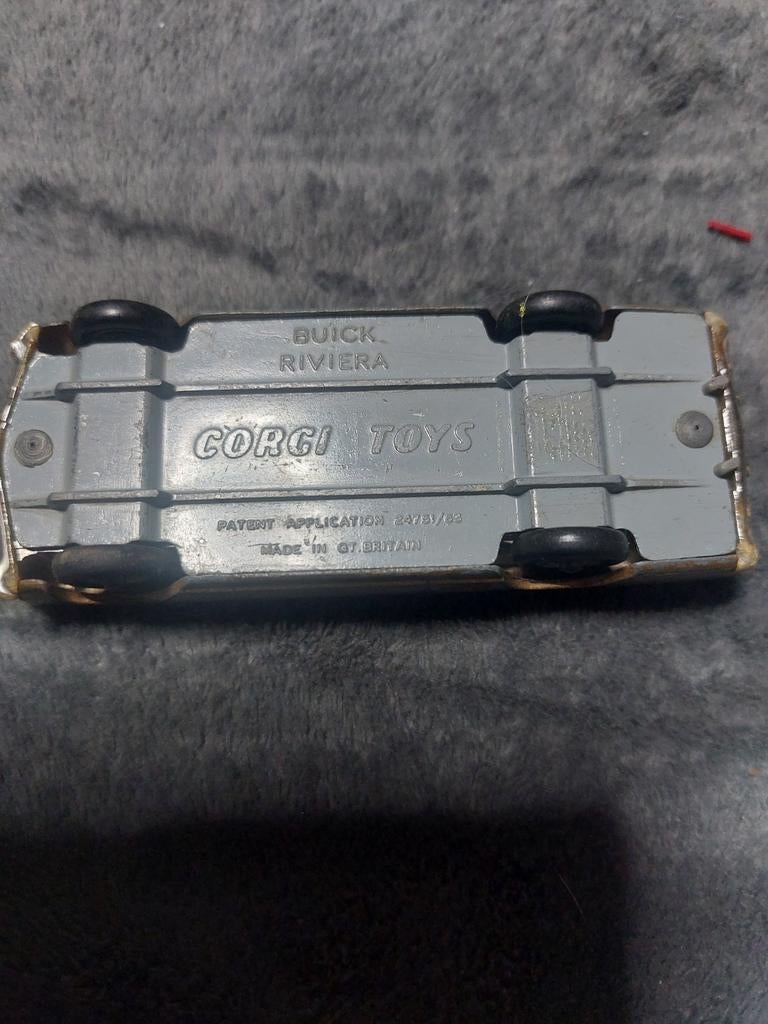 Corgi Toys Buick Riviera Goud - Vintage Speelgoedauto, Ophalen of Verzenden, Gebruikt