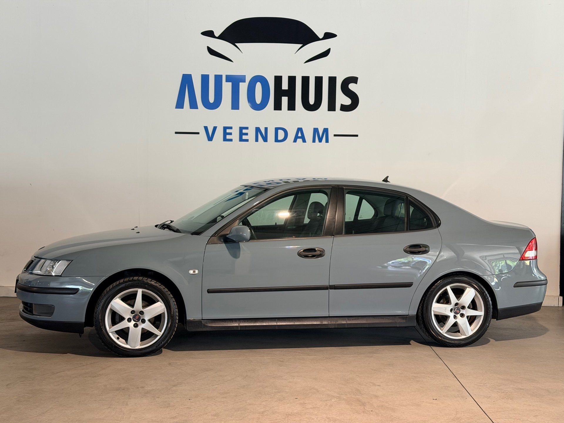 Saab 9-3 Sport Sedan 2.0t Vector, Voorwielaandrijving, 1998 cc, Gebruikt, 4 cilinders