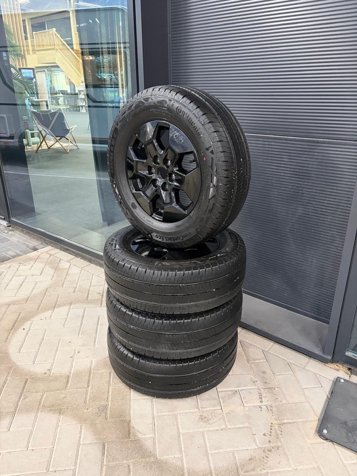 Nieuwe set lichtmetalen velgen met camperbanden, Ophalen, Bestelwagen, 16 inch, Banden en Velgen