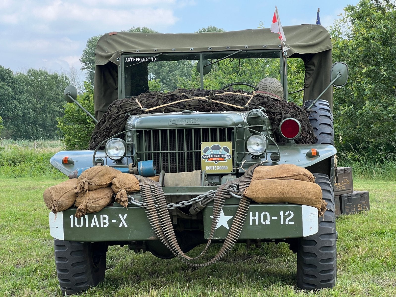 Dodge WC52 Topstaat Compleet met accessoires Nieuw canvas, Auto's, Dodge, Particulier, 2330 kg, Geïmporteerd, Groen