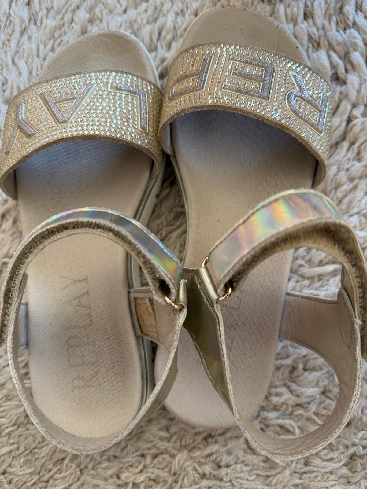 Replay sandalen goud met glitters maat 36, Kinderen en Baby's, Kinderkleding | Schoenen en Sokken, Gebruikt, Meisje, Schoenen