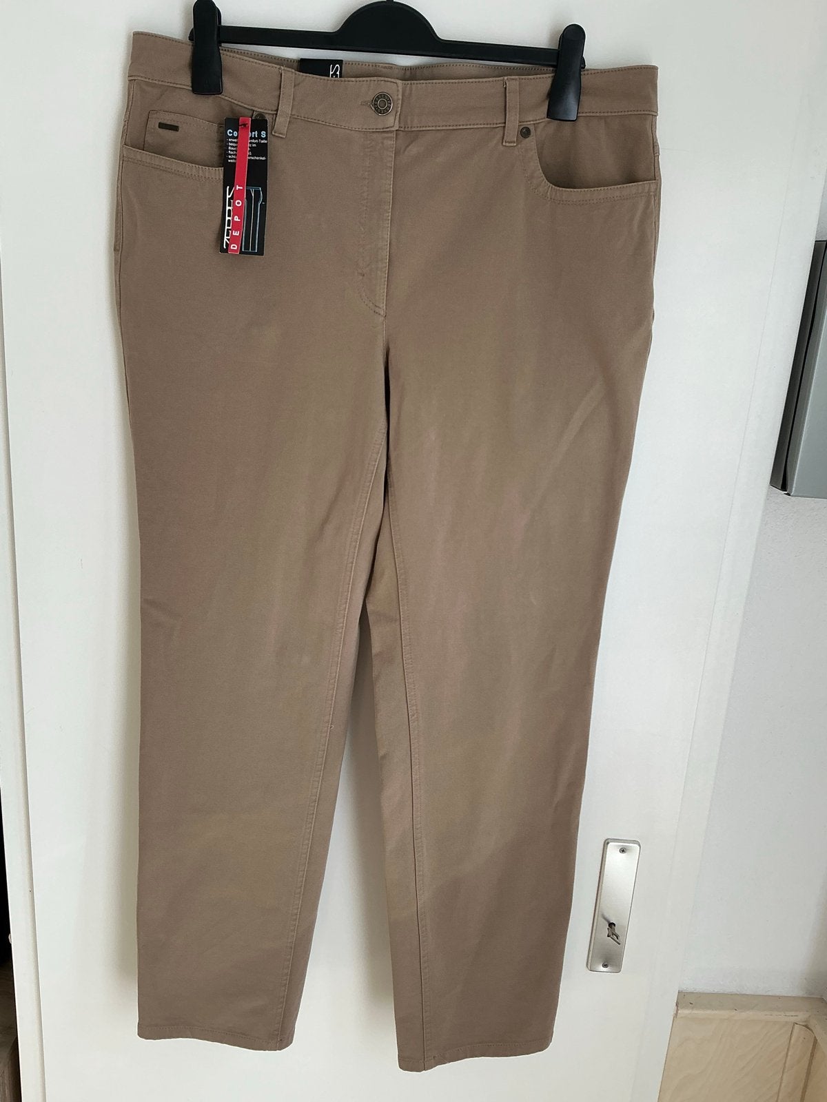 Zerres damesbroek 46 ( nieuw), Beige, Maat 46/48 (XL) of groter, Nieuw, Ophalen of Verzenden