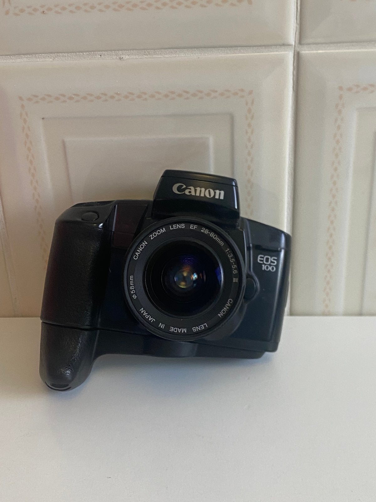 Canon E0S 100, Audio, Tv en Foto, Fotocamera's Analoog, Ophalen of Verzenden, Zo goed als nieuw, Spiegelreflex, Canon