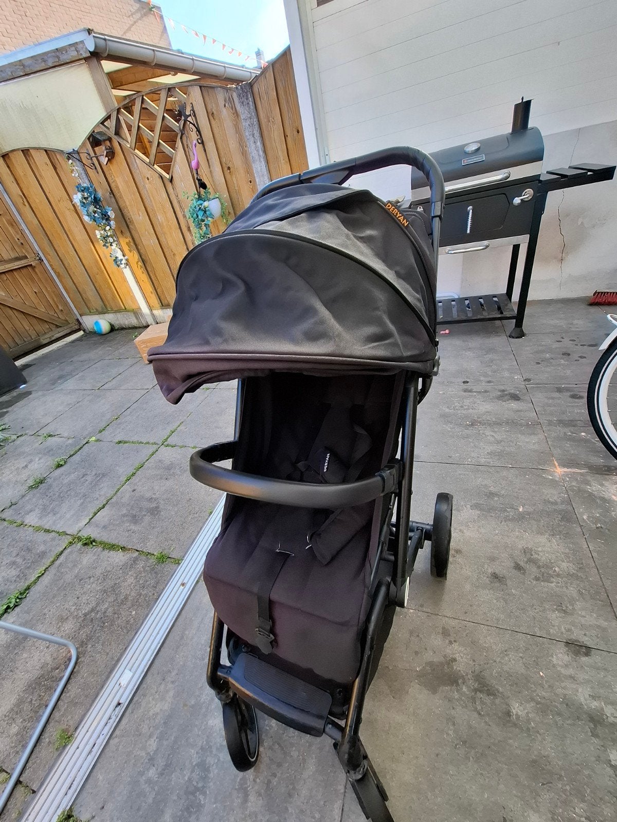 Compacte en lichte kinderwagen - Ideaal voor reizen, Kinderen en Baby's, Buggy's, Ophalen of Verzenden, Zo goed als nieuw, Overige merken