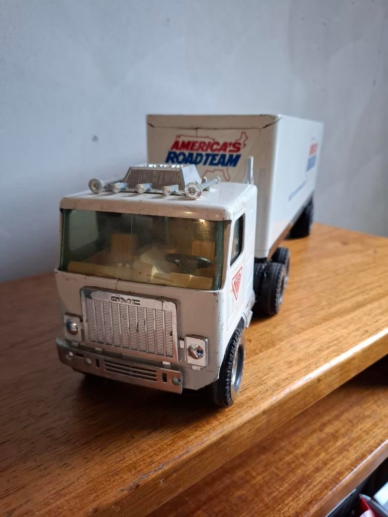 Vintage Nylint GMC Semi-Truck - America's Road Team, Hobby en Vrije tijd, Modelbouw | Auto's en Voertuigen, Gebruikt, Groter dan 1:32