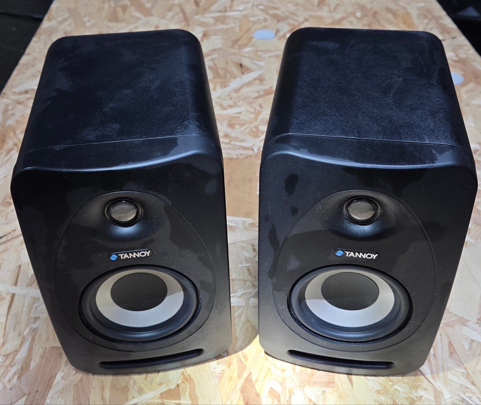 Tannoy Reveal 402 actieve studio monitors (100W), Audio, Tv en Foto, Luidsprekers, Overige merken, Speakerset, AUX-ingang, Ophalen of Verzenden