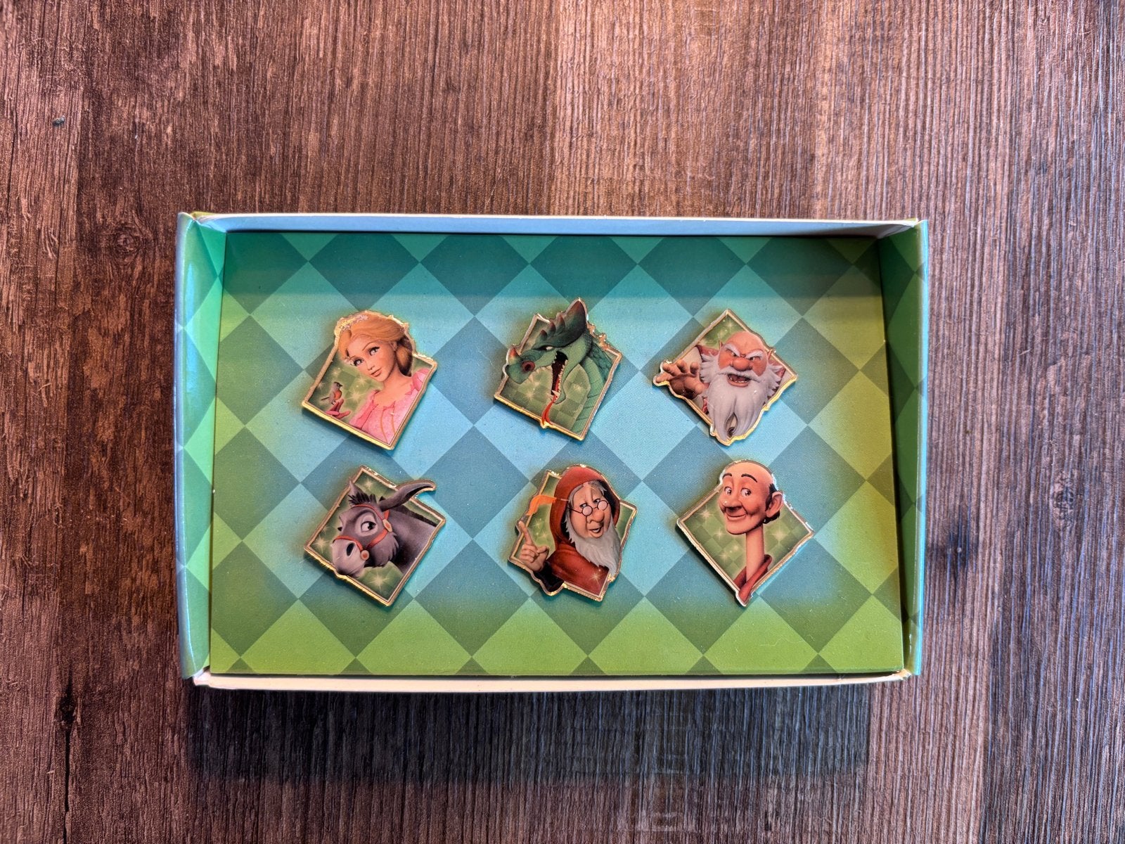 Efteling Pin Parade Sprookjesboom Pins Set 6 stuks, Ophalen of Verzenden, Nieuw, Button of Speldje