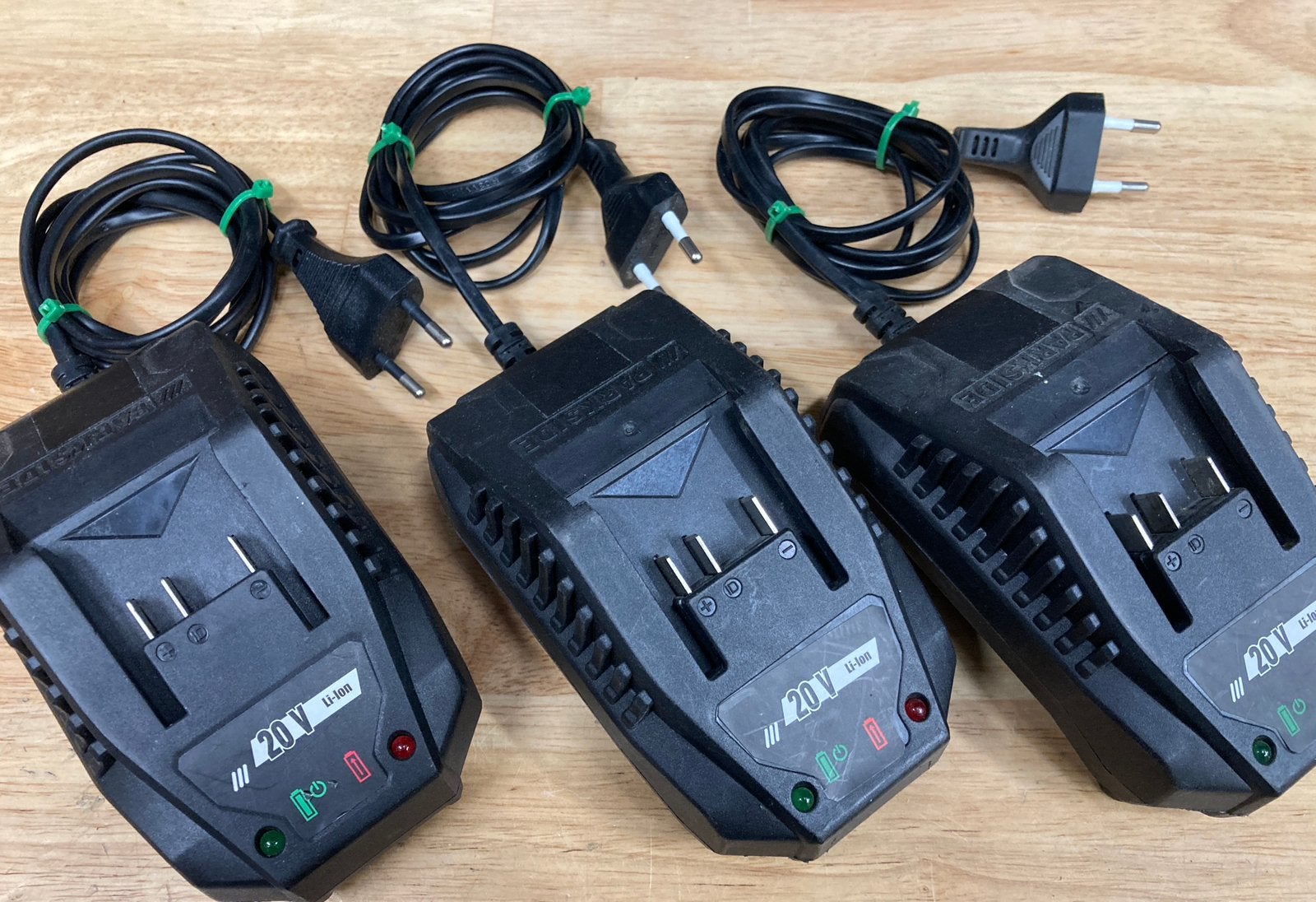 3 stuks Parkside PLG 20A1 accu lader, Ophalen of Verzenden, Zo goed als nieuw
