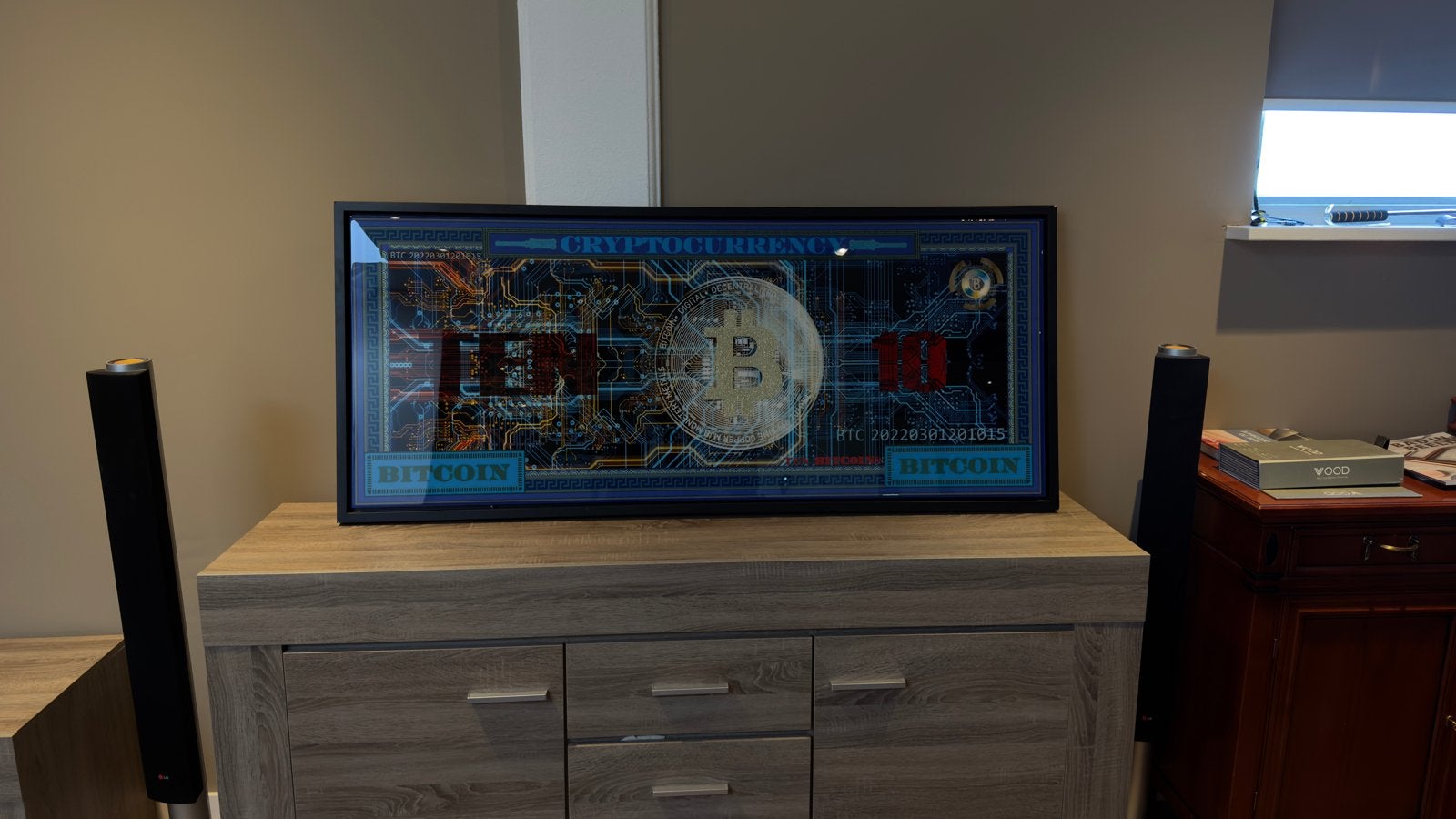 Lily Tino - Note 10 Crypto - 1/8 - Blue - 2023, Antiek en Kunst, Overig onderwerp, Ophalen of Verzenden, Print, Overige materialen