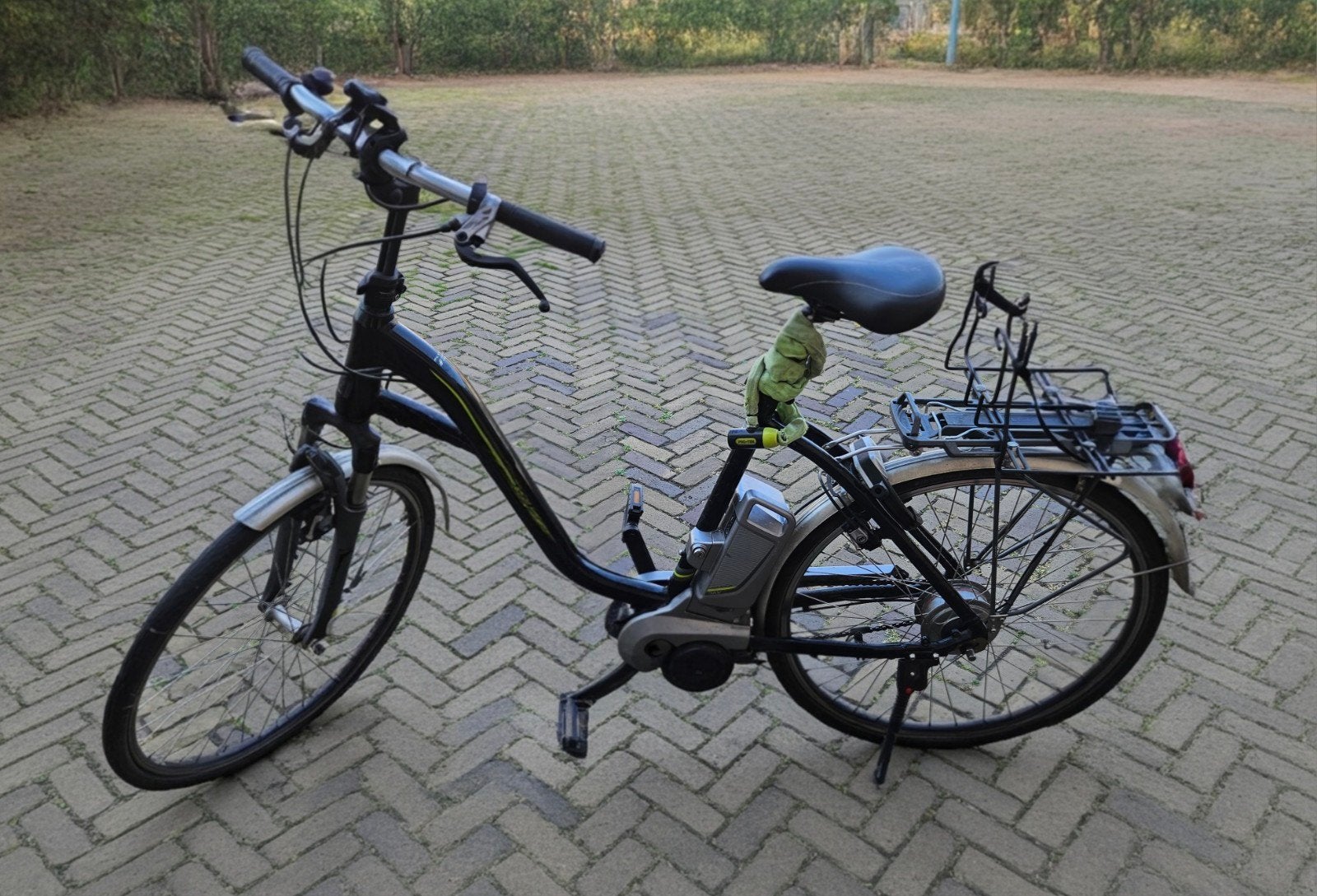Flyer T-serie E-Bike (2017)  Maat M (54cm) met lader, Fietsen en Brommers, 51 tot 55 cm, Ophalen, Gebruikt, Overige merken