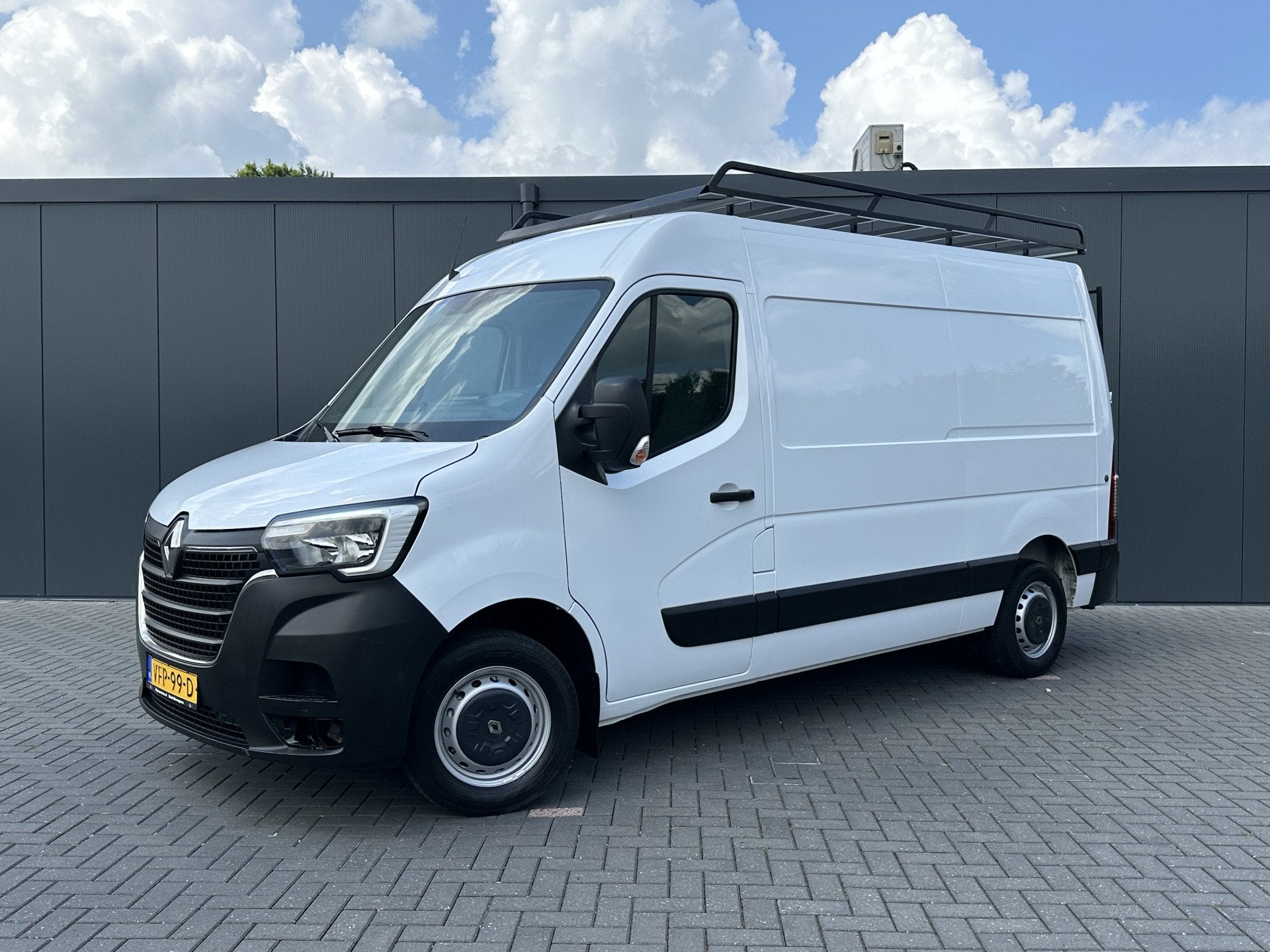 Renault Master T35 2.3 dCi 136 PK / L2H2 / 1e EIG / 67.106 K, Auto's, Voorwielaandrijving, Gebruikt, Euro 6, 4 cilinders
