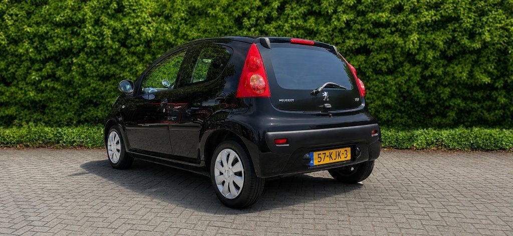 Peugeot 107 1.0 12V 5DR 2010 Zwart, Voorwielaandrijving, Stof, Zwart, 4 stoelen