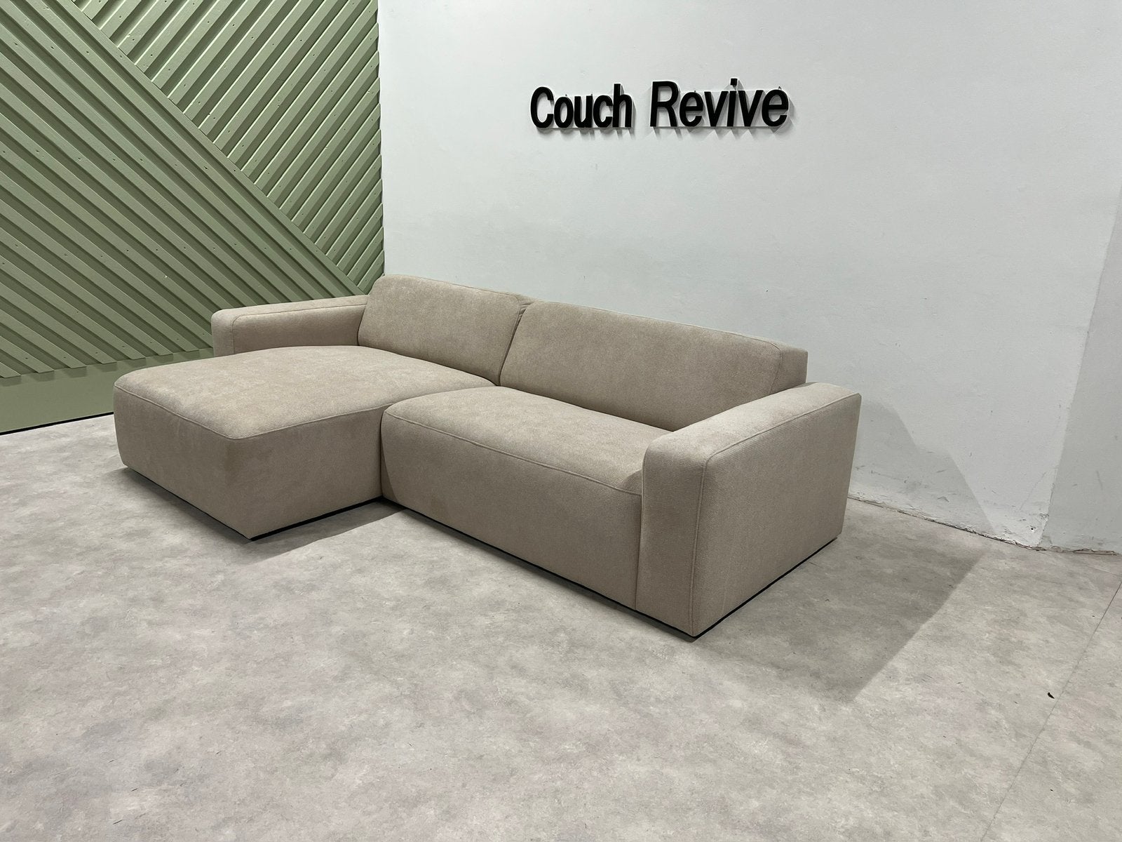 Nieuwe Beige Hoekbank 270x155 | GRATIS LEVERING, Huis en Inrichting, Banken | Bankstellen, -, Verzenden, -, Zo goed als nieuw