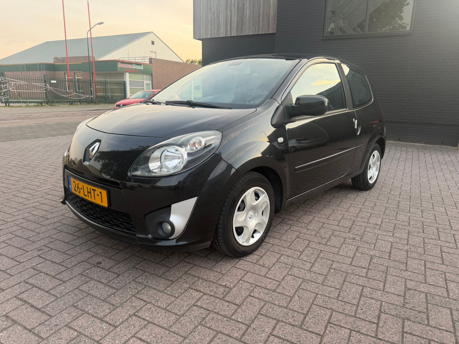 Renault Twingo 1.2 16V 2010 Zwart, Auto's, 839 kg, 4 cilinders, Parkeersensor, 4 stoelen