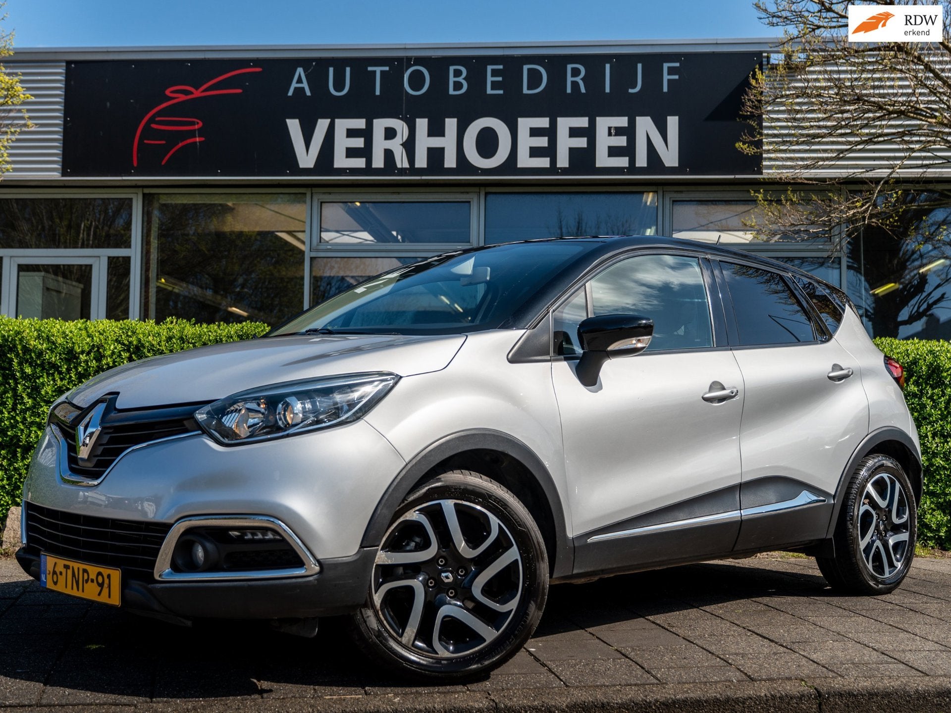 Renault Captur 1.2 TCe Dynamique - AUTOMAAT - PARKEERCAMERA, Auto's, 4 cilinders, Lichtsensor, 19 km/l, SUV of Terreinwagen