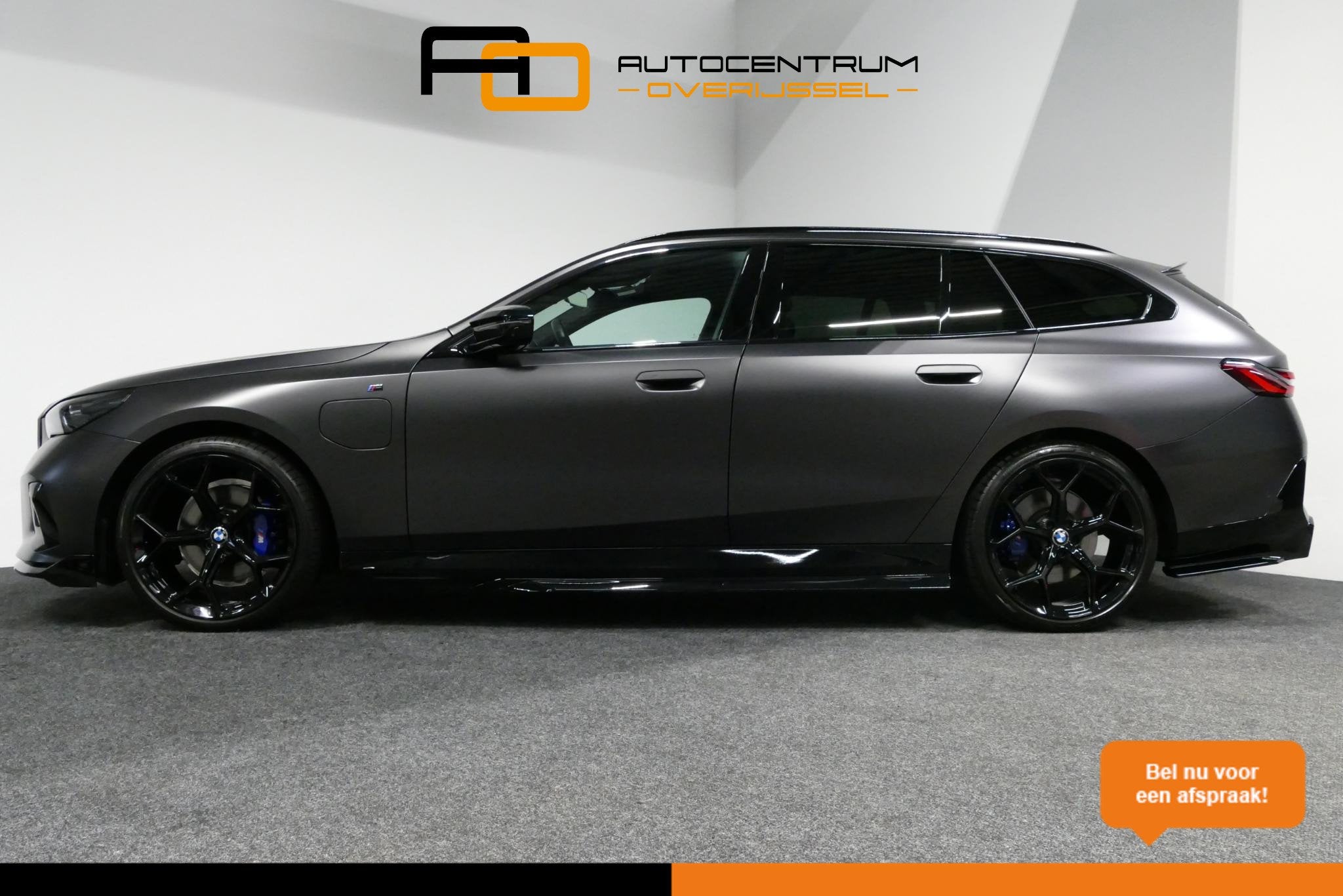 BMW 5-serie Touring 530e xDrive M Sport Pro Edition / UNIEK!, Auto's, Automaat, Gebruikt, 4 cilinders, 135 min