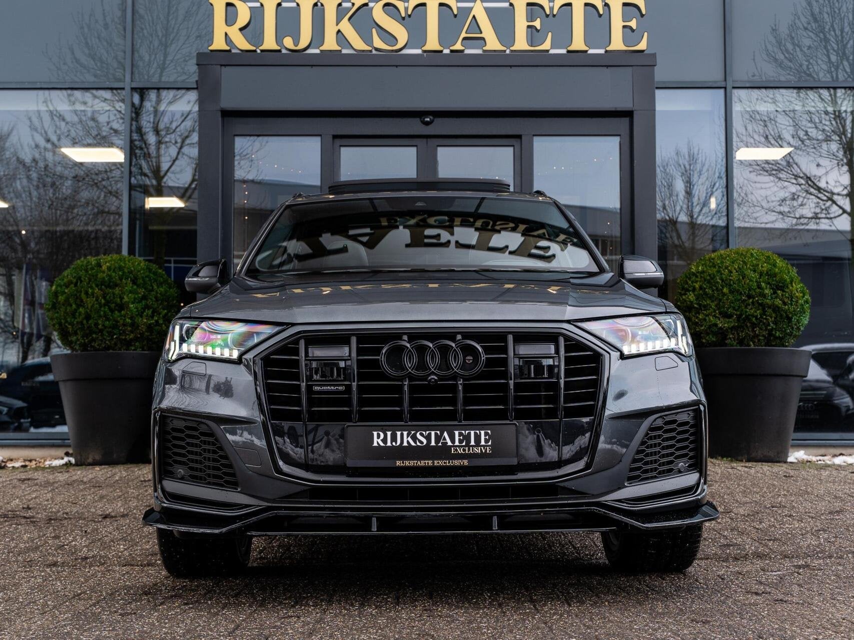 Audi Q7 55 TFSI e Quattro S-Line|PANO|MEMORY|ACC|LUCHTVERING, Auto's, Audi, Automaat, Dealer onderhouden, Gebruikt, Met garantie (alle)