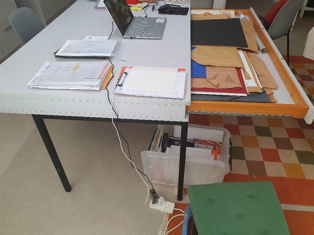 Tekentafel met opberglade - handig voor creatievelingen, Ophalen, Gebruikt, 150 tot 170 cm
