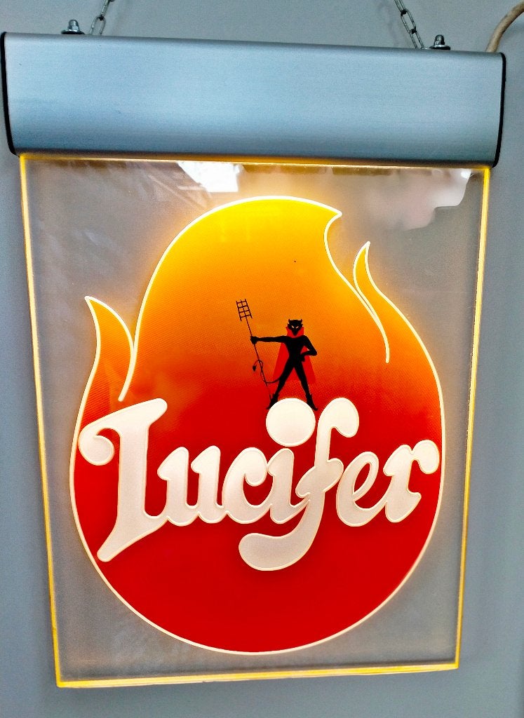 Lucifer Belgisch Bier licht Reclamebord / Lichtbak, Ophalen of Verzenden, Zo goed als nieuw, Reclamebord, Plaat of Schild, Overige merken