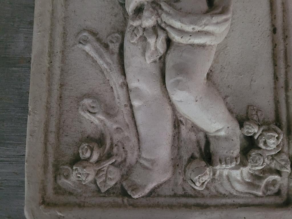 Betonnen wanddecoratie putti, Tuin en Terras, Heikant 21 Kaatsheuvel, Belle Vieille Brocante, Ophalen of Verzenden, Zo goed als nieuw