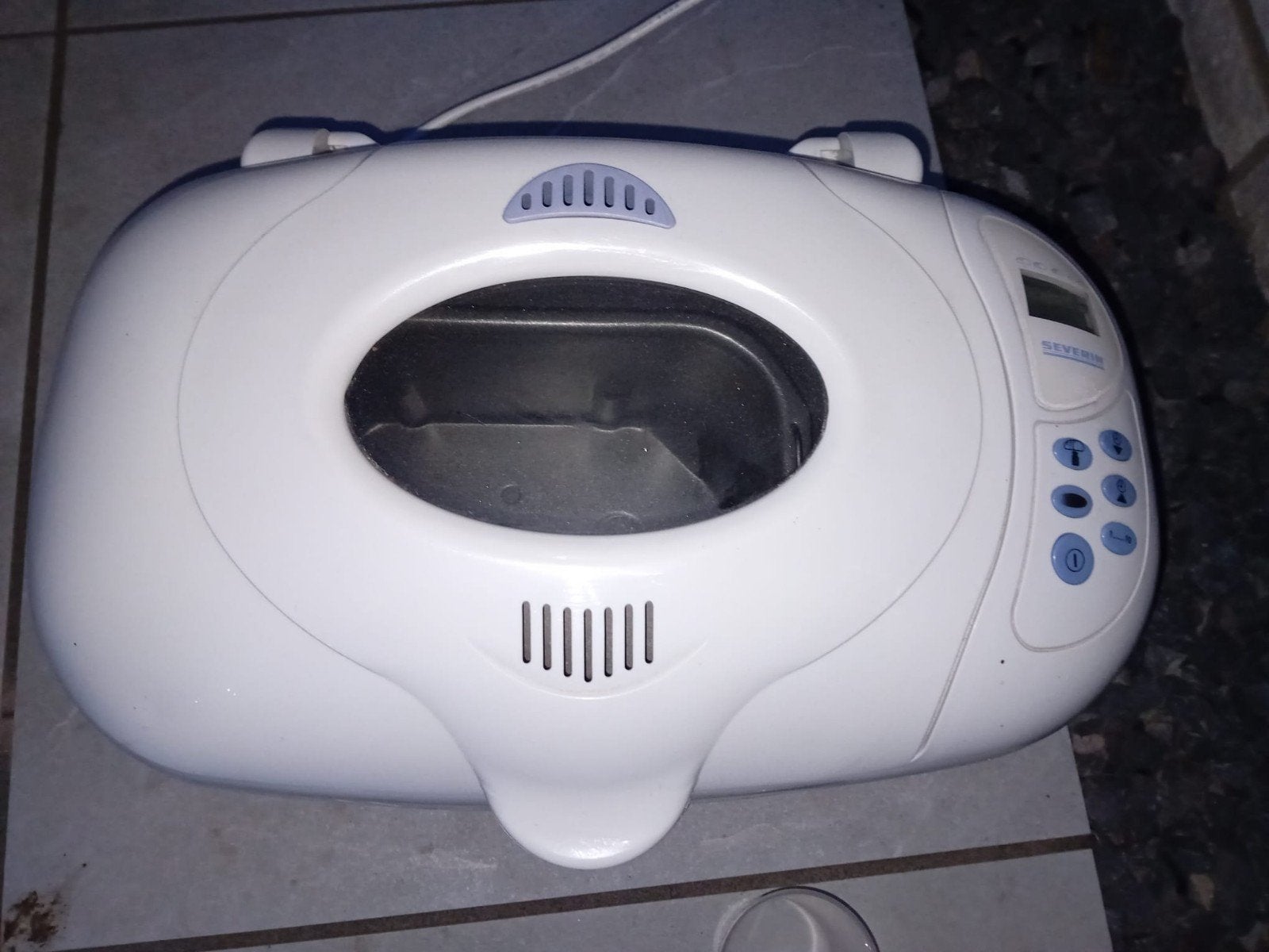 Severin Broodbakmachine - Wit, met kijkvenster, Witgoed en Apparatuur, Broodbakmachines, Gebruikt, Kijkvenster, 800 tot 1200 gram deeg