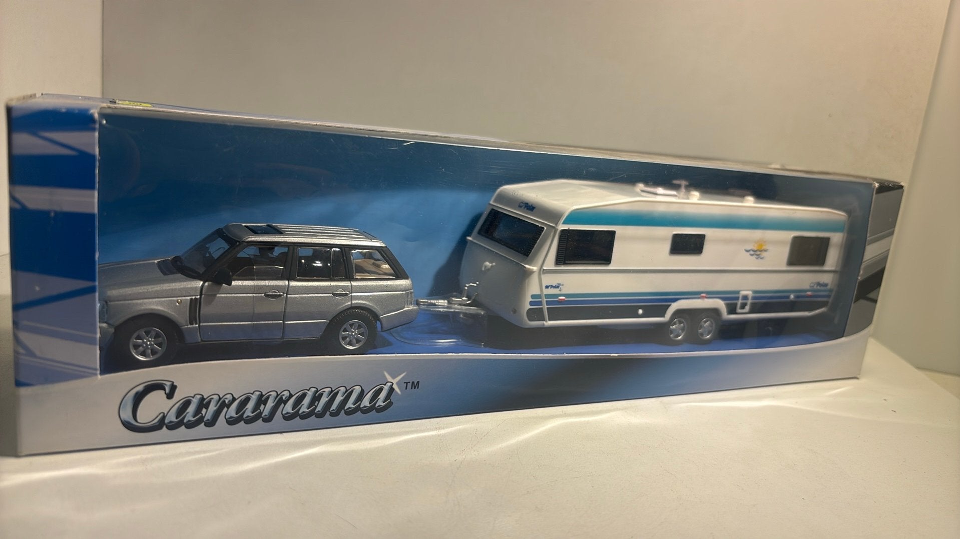 Rang rover + caravan cararama 1.43