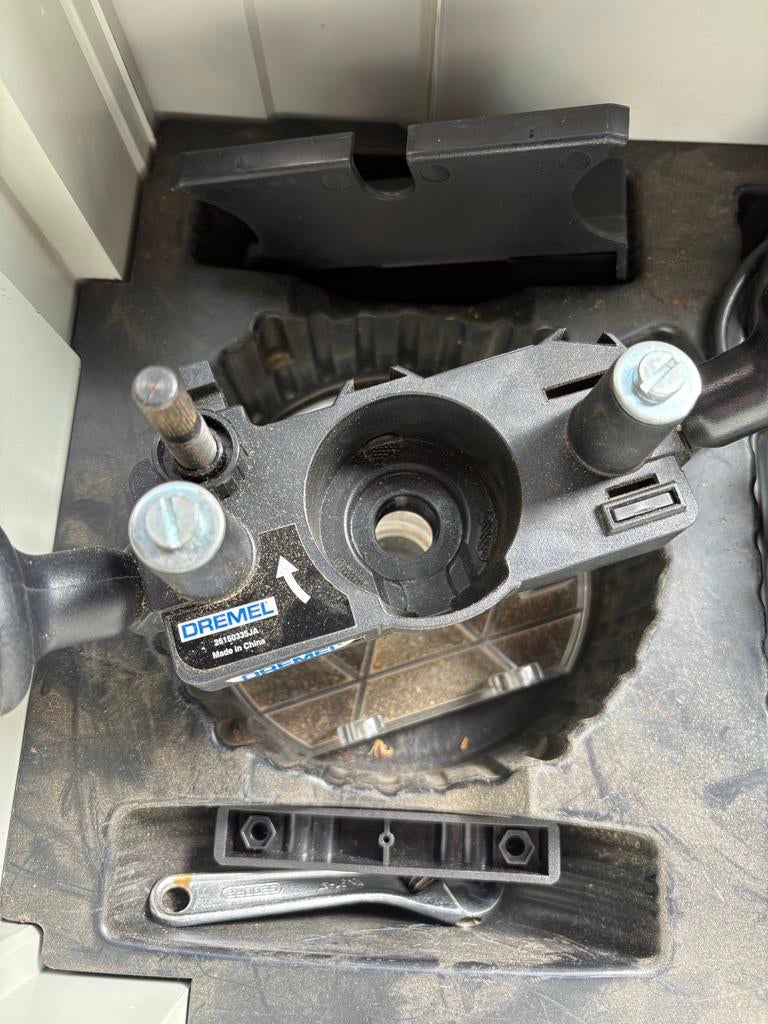 Dremel Multi 395/3950 met freesopzetstuk, Ophalen, Gebruikt, Elektrisch, Bovenfrees