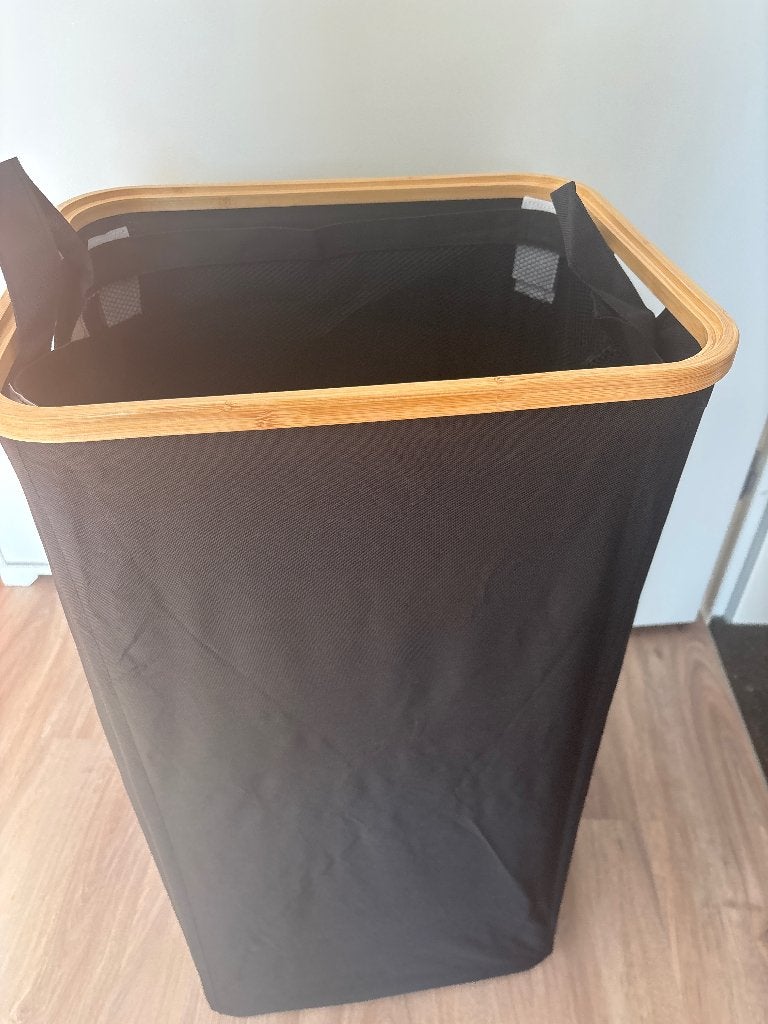 Laundry basket, Ophalen