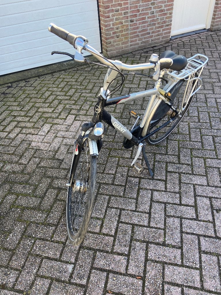 zeer nette giant heerenfiets, Fietsen en Brommers, Ophalen, Versnellingen, Giant, Zo goed als nieuw
