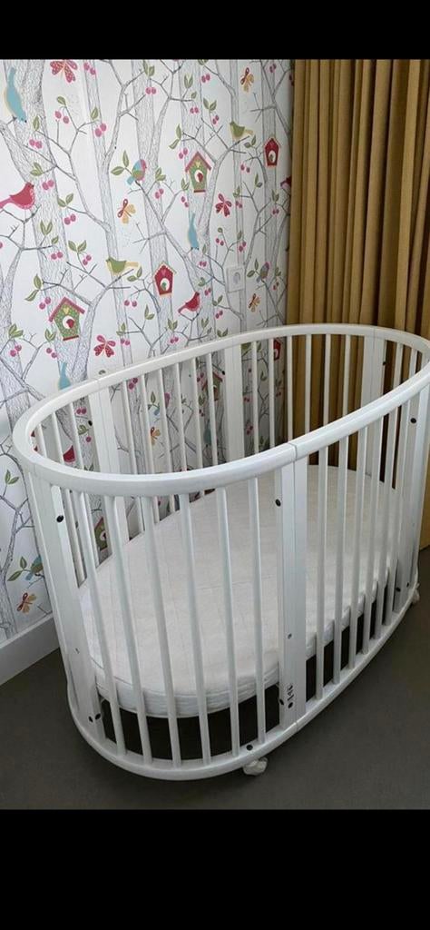 Stokke Sleepi  ledikant en junior + matrassen  WIT, Kinderen en Baby's, Babywiegjes en Ledikanten, Ophalen, Wieg