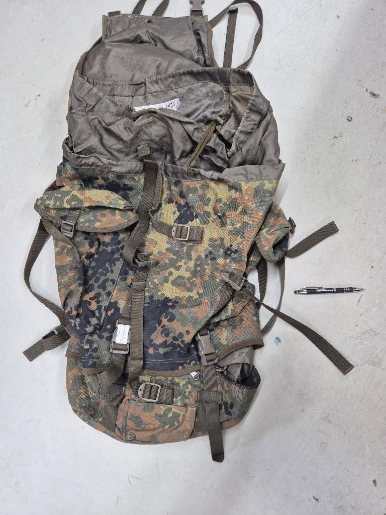 Duitse camo rugzak Bundeswehr origineel en compleet!, Ophalen of Verzenden, Landmacht, Duitsland, Overige typen