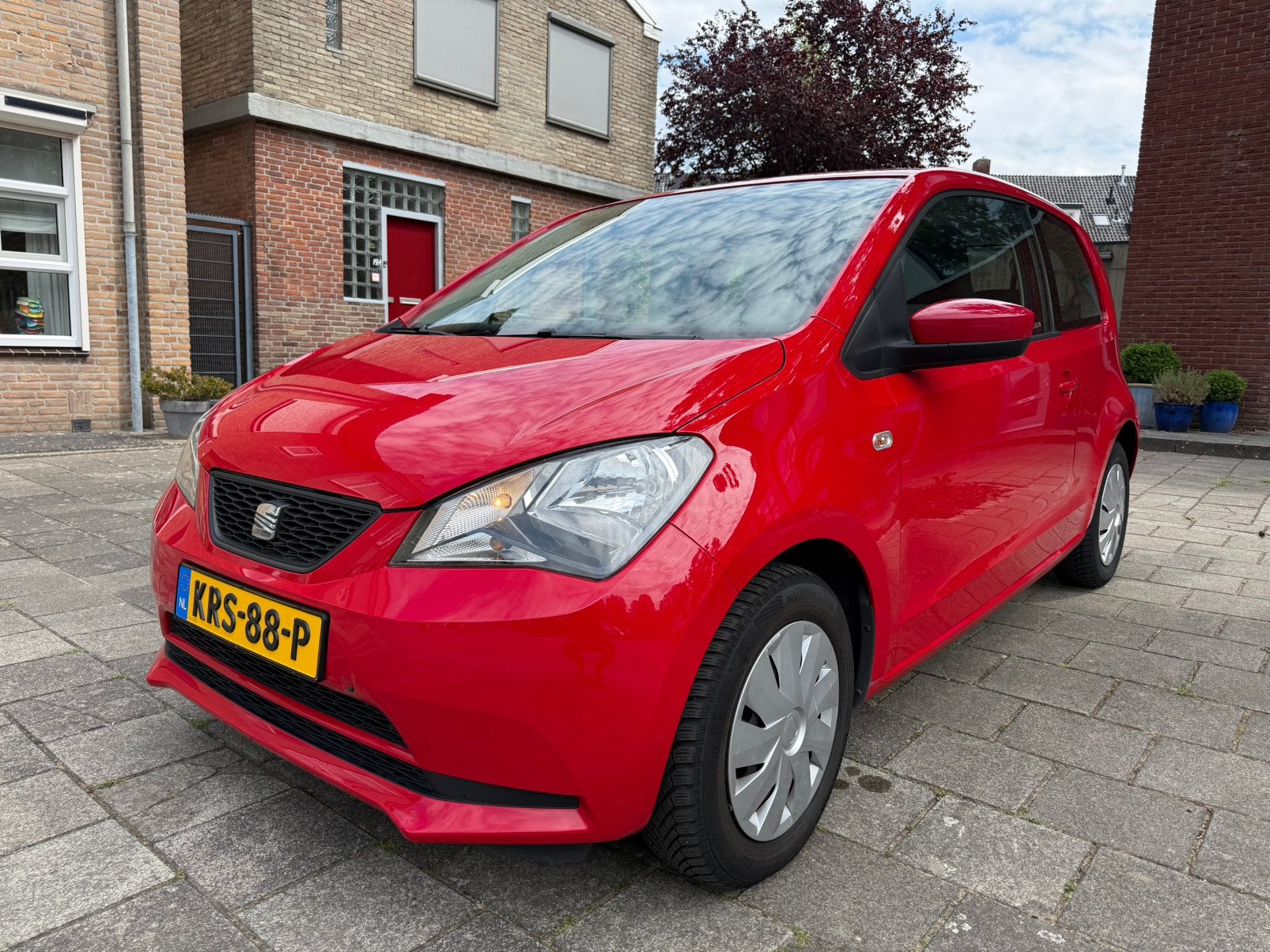 Seat Mii 1.0 Style Chic AUTOMAAT/AIRCO/NAVI, Auto's, Seat, Euro 5, Stof, Zwart, 60 pk