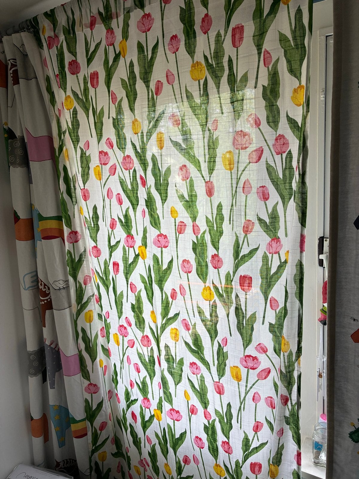 Nieuwe vitrage met tulpenprint - 110x220 cm (set), Vitrage, Overige merken, Wit, Nieuw