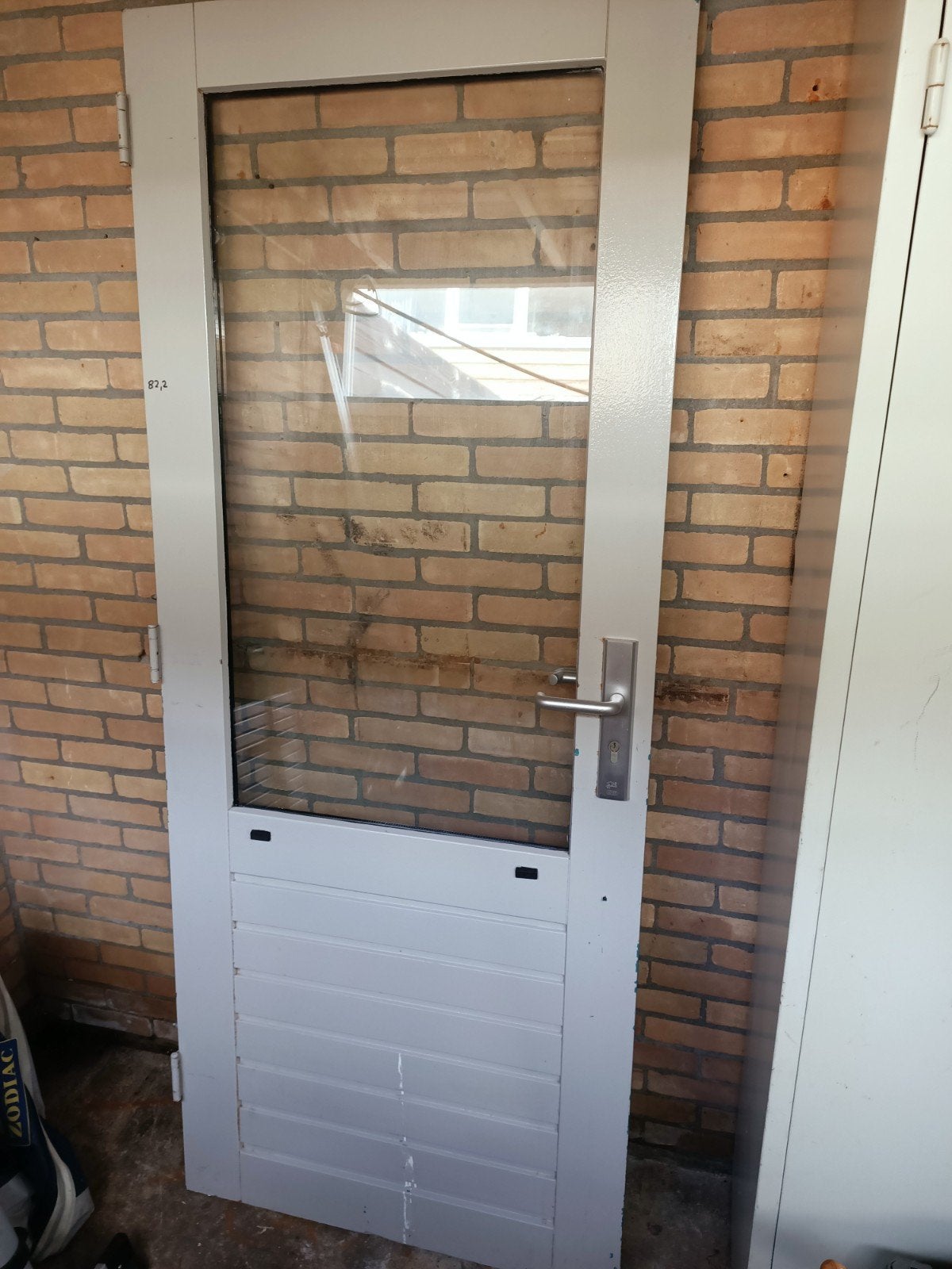 Hardhouten duur met Nemef deurbeslag en dubbel glas, Doe-het-zelf en Verbouw, Ophalen, Gebruikt, 80 tot 100 cm, Buitendeur