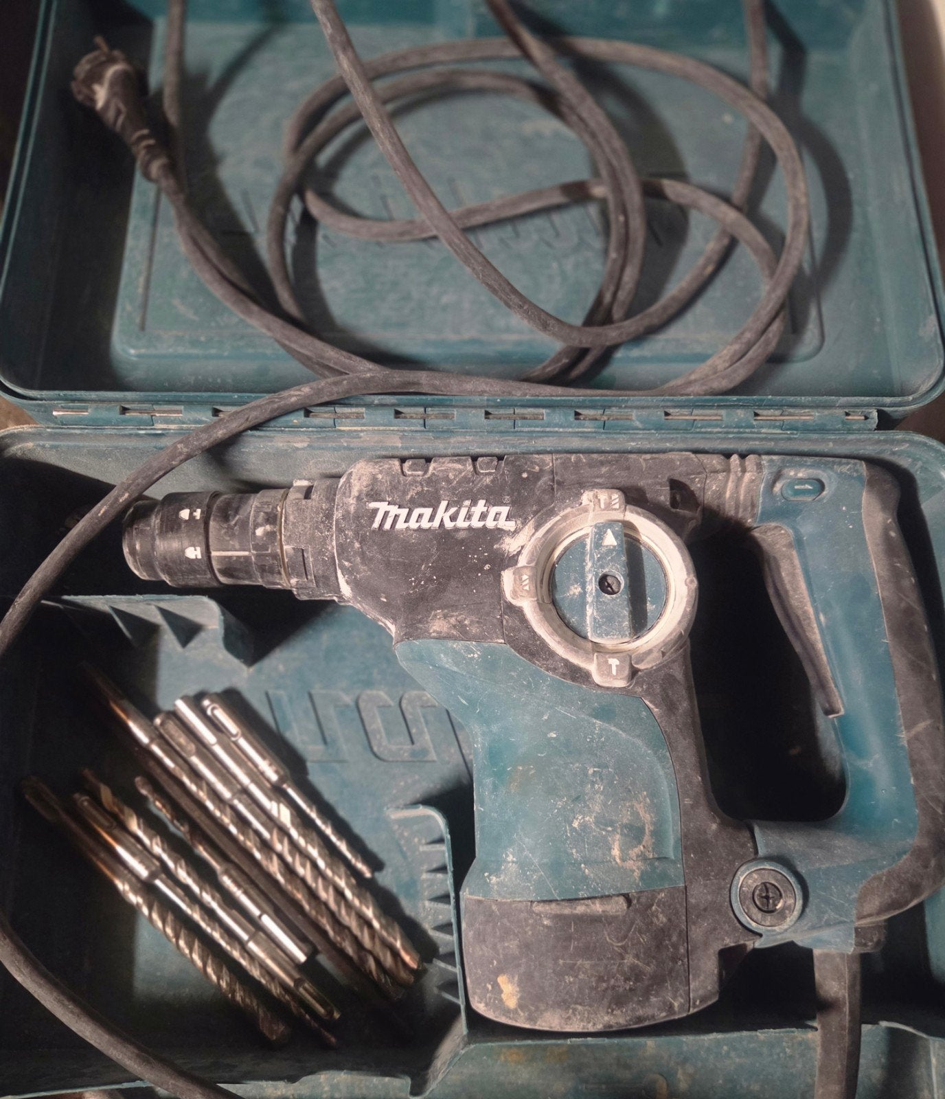 makita combihamer. HR2811FT, Doe-het-zelf en Verbouw, Gereedschap | Boormachines, Ophalen of Verzenden, Boor- en/of Breekhamer