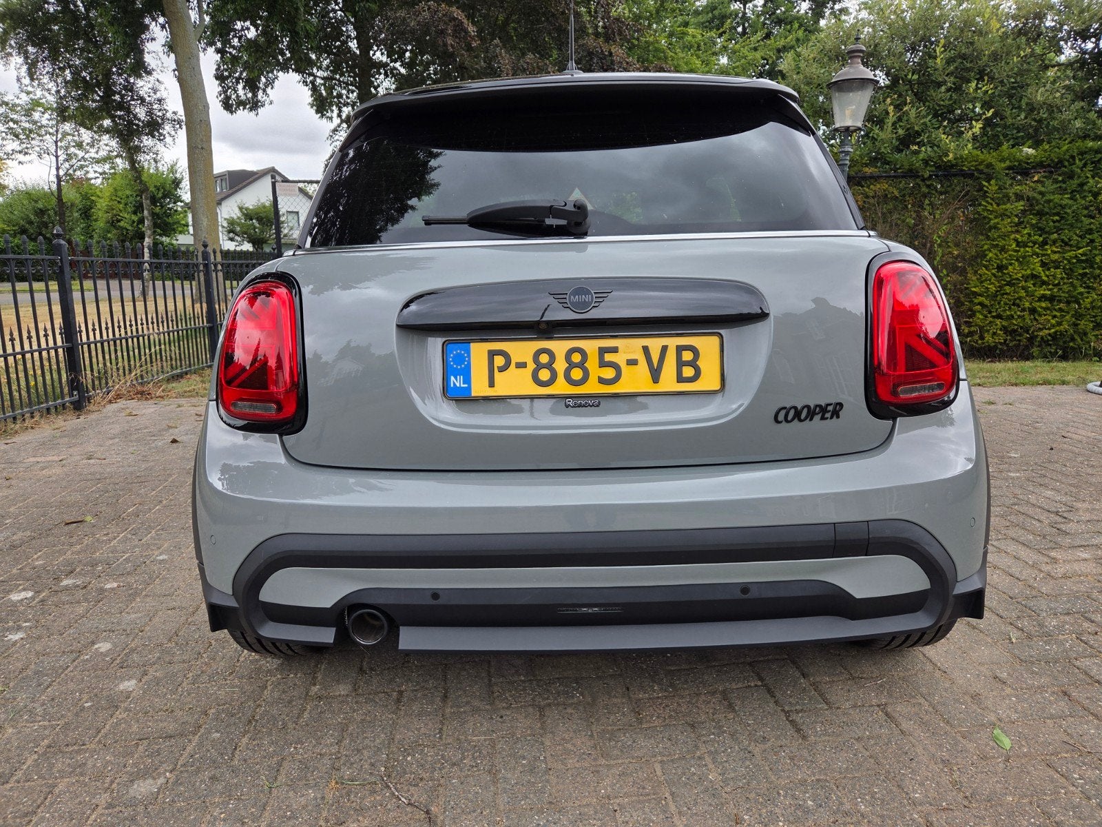 Mini Cooper 3-drs. 15.000km Full option,  1.5 136pk., 136 pk, Euro 6, 4 stoelen, Leder en Stof